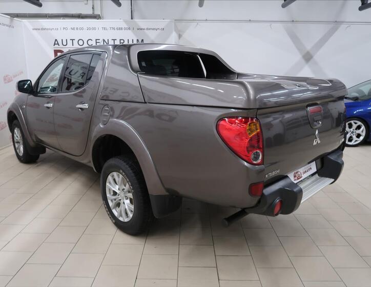 Mitsubishi L200 6