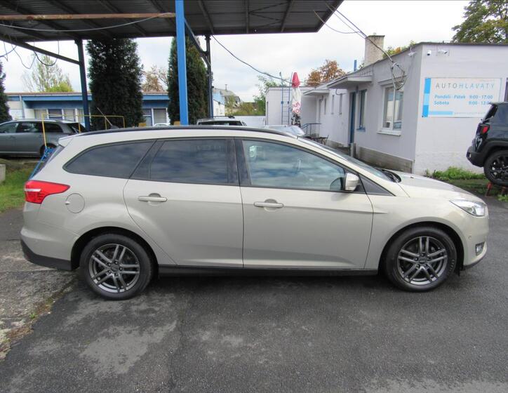 Ford Focus 8