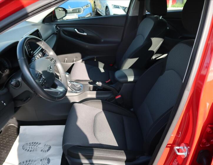 Hyundai i30 12
