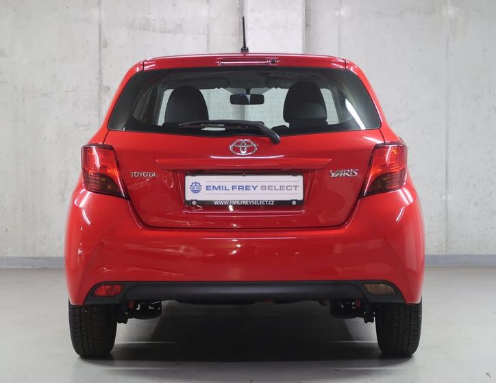 Toyota Yaris 6