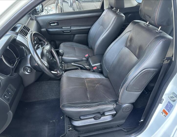 Suzuki Grand Vitara 12