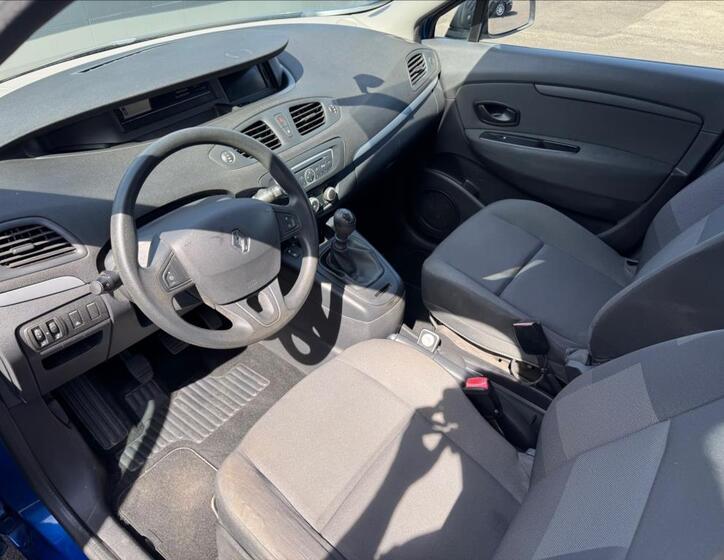 Renault Scénic 12