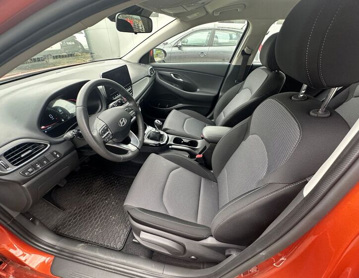 Hyundai i30 12