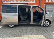 Volkswagen Caravelle 5