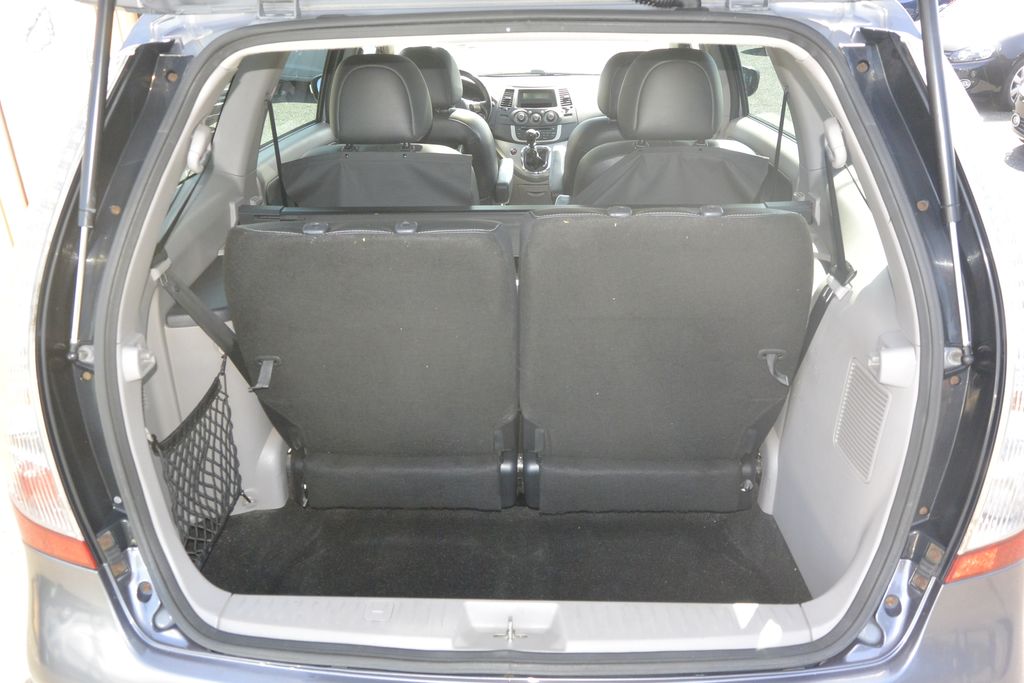 Mitsubishi Grandis