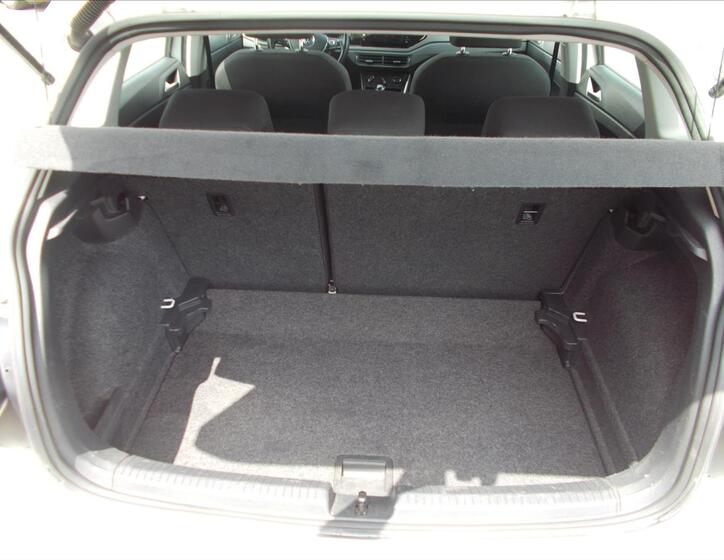 Volkswagen Polo 12