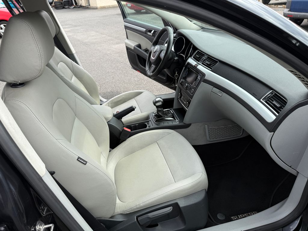 Škoda Superb