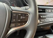 Lexus ES 300h 15