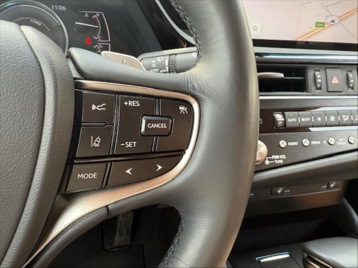 Lexus ES 300h