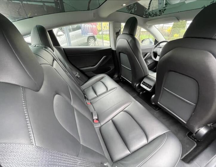 Tesla Model 3 29