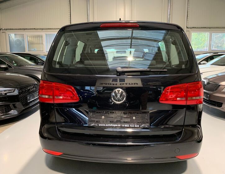 Volkswagen Touran 5