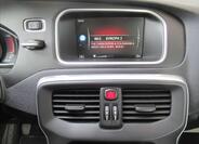 Volvo V40 11