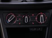 Volkswagen Polo 26