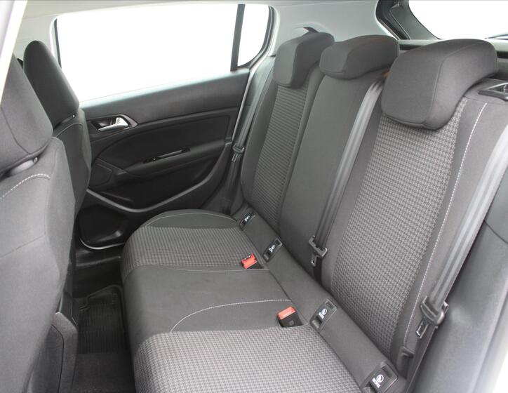 Peugeot 308 11