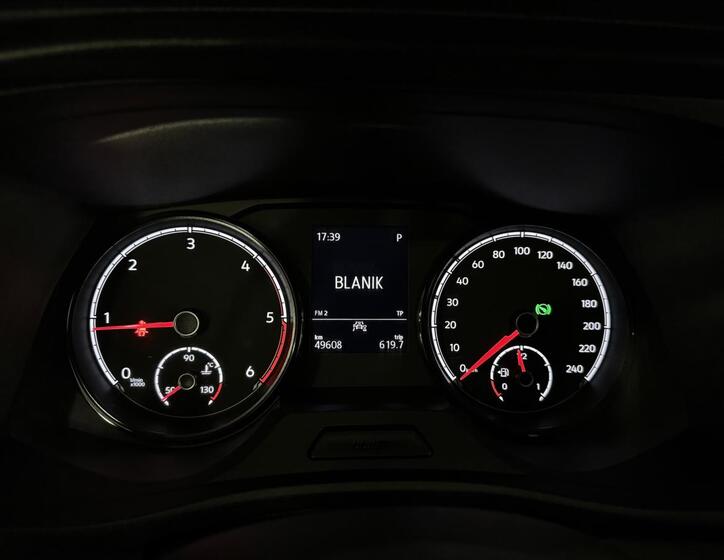 Volkswagen Transporter 18