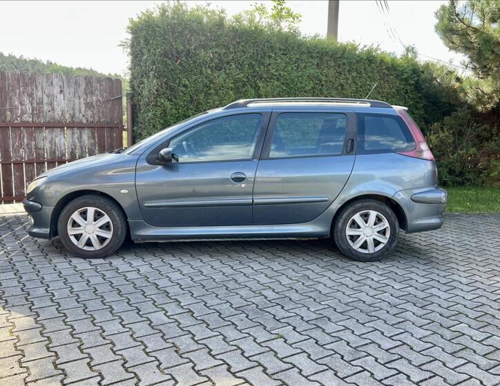 Peugeot 206 3