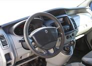 Renault Trafic 10