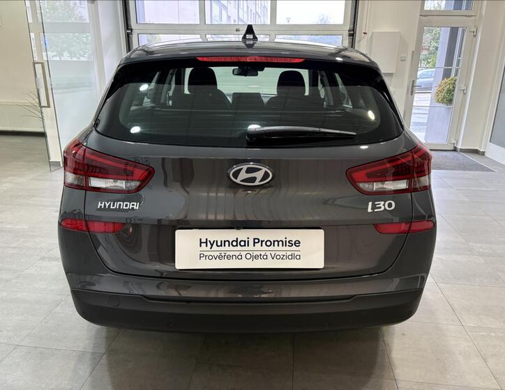 Hyundai i30 4