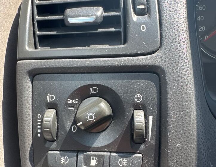 Volvo C70 28