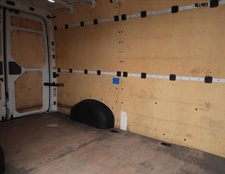 Volkswagen Crafter 19