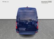 Mercedes-Benz Sprinter 4
