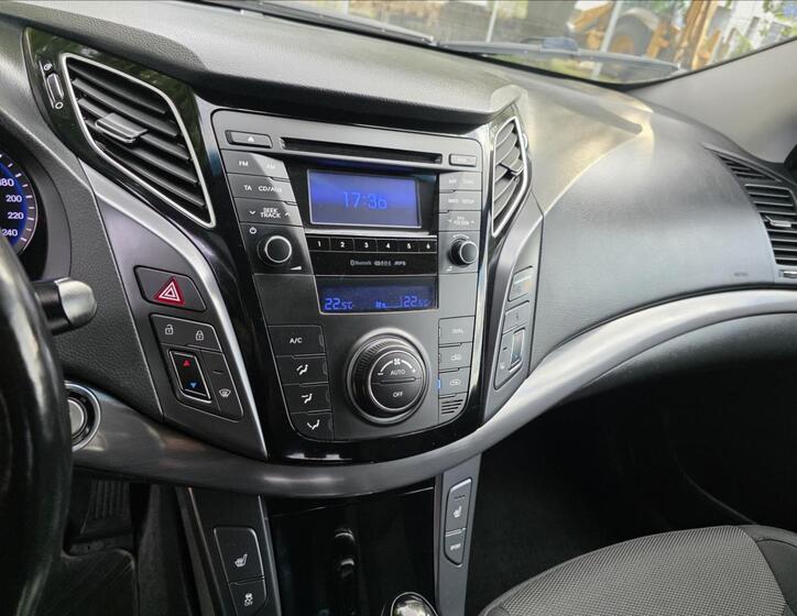 Hyundai i40 13