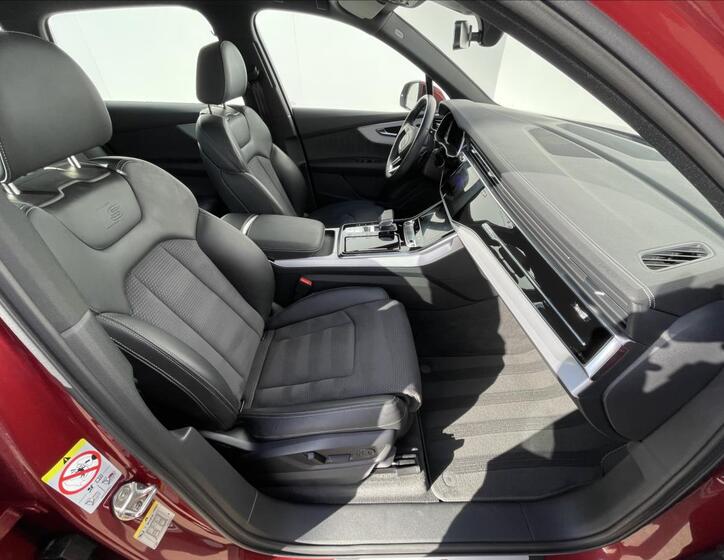 Audi Q7 19