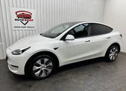 Tesla Model Y 3