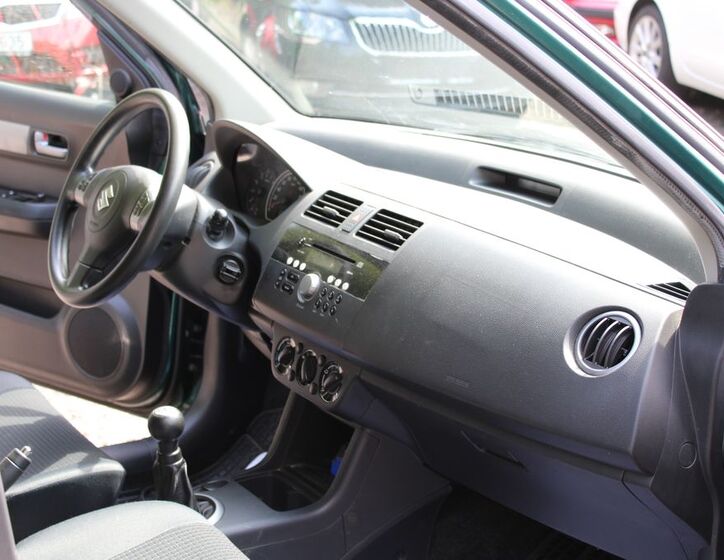 Suzuki Swift 15
