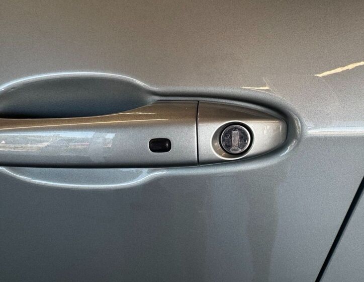 Jeep Compass 8