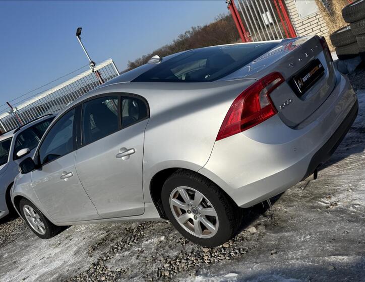 Volvo S60 7