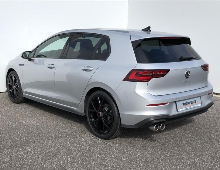 Volkswagen Golf 9