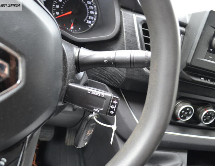 Renault Trafic 30