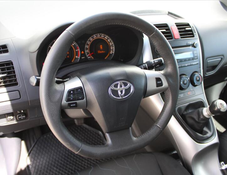 Toyota Auris 14
