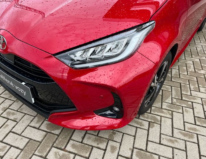 Toyota Yaris 10