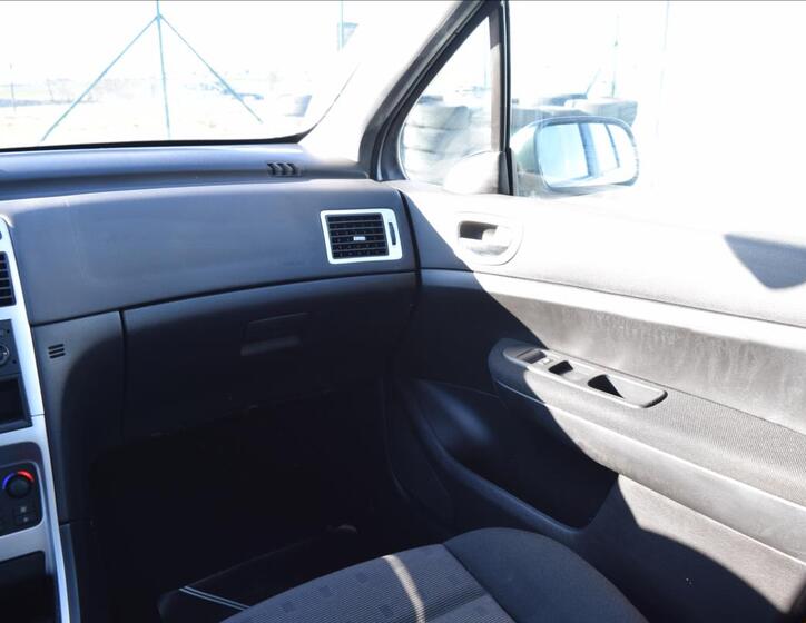 Peugeot 307 27