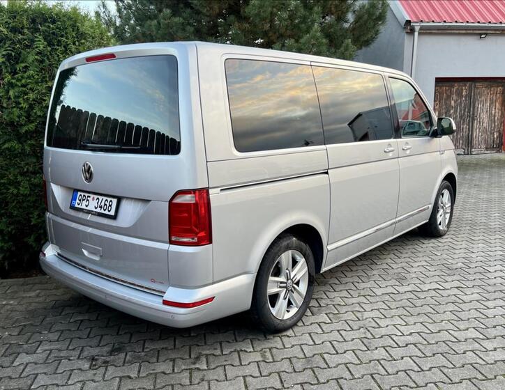 Volkswagen Multivan 5