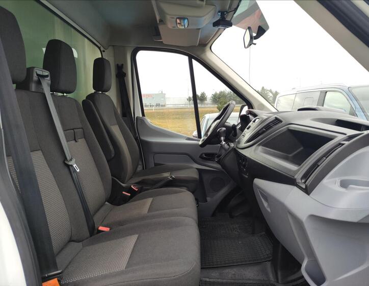 Ford Transit 17