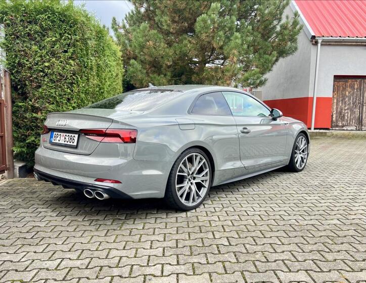 Audi S5 6