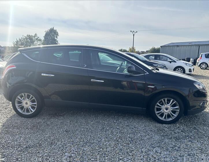 Lancia Delta 4