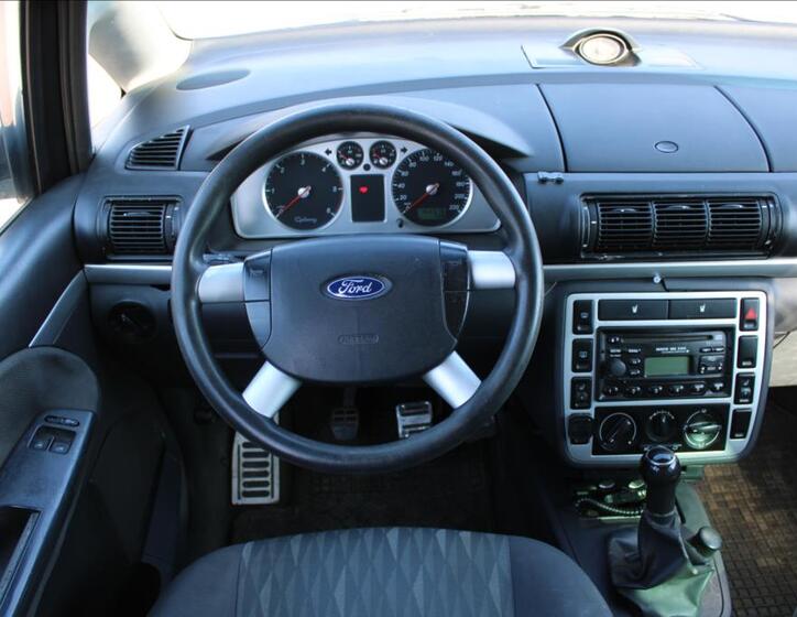 Ford Galaxy 14