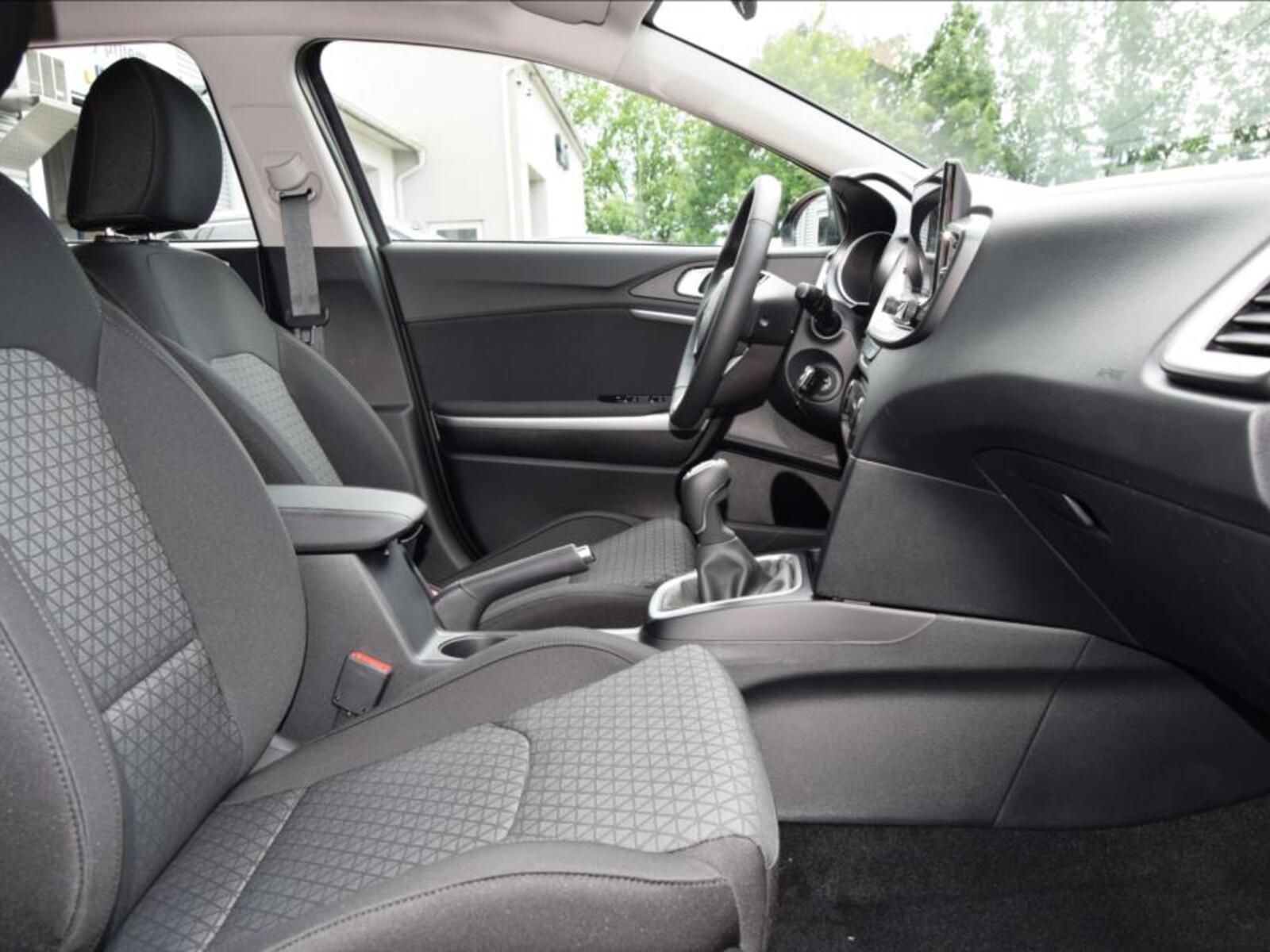 KIA Ceed 4
