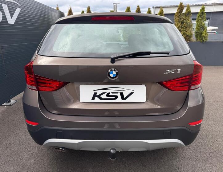 BMW X1 8