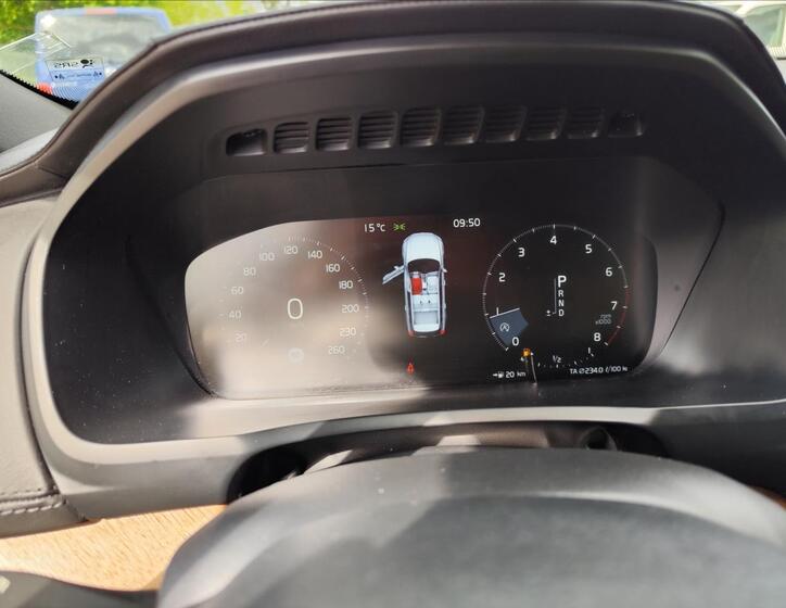 Volvo XC90 16