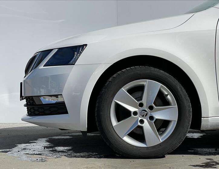 Škoda Octavia 20