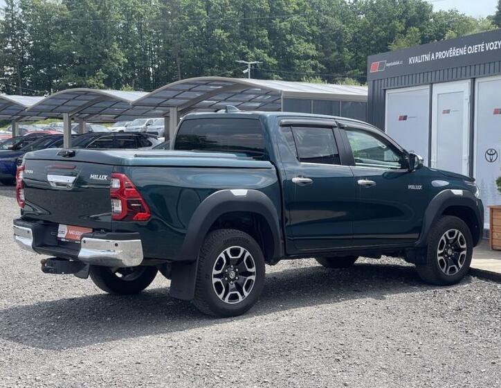 Toyota Hilux 6