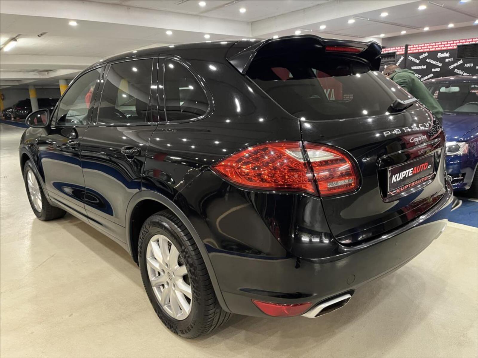Porsche Cayenne 5