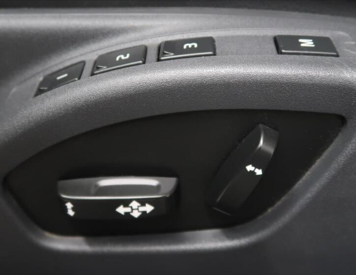 Volvo XC60 25