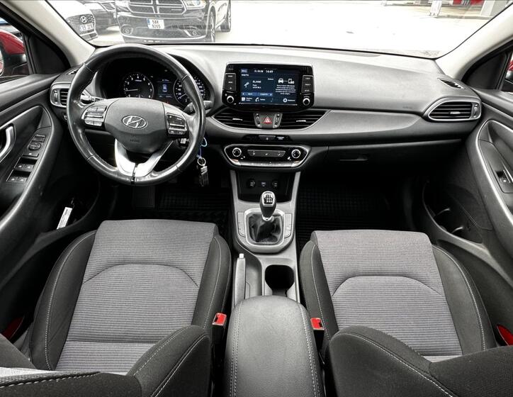 Hyundai i30 12