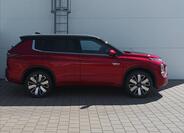 Mitsubishi Outlander 3